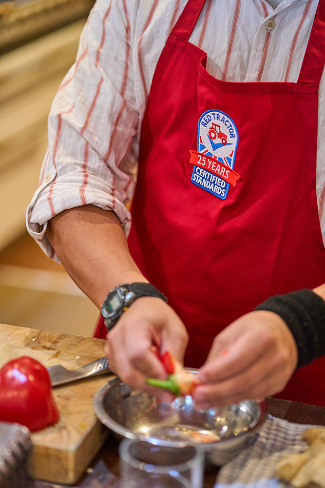 Pinpep_Red_Tractor_Cooking_SJ_036