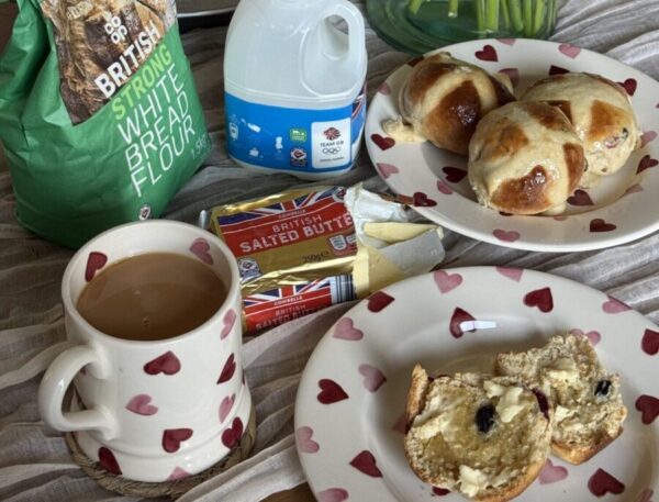 Red Tractor celebrates Easter with trusted, British ingredients